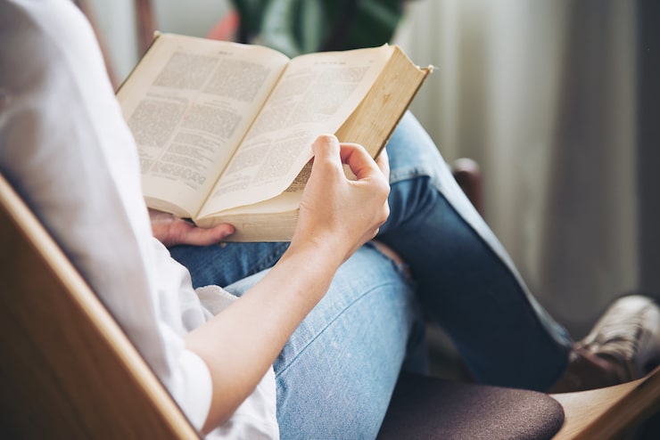 How to Read Books in English: A Step-by-Step Guide
